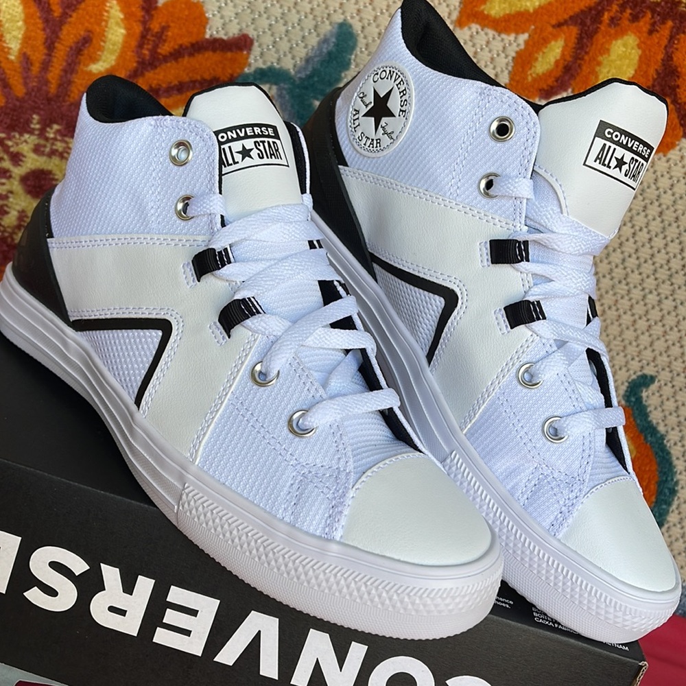 Converse A01168C
CTAS FLUX ULTRA MID WHITE/BLACK/WHITE
Men’s sneakers - Picture 10 of 16